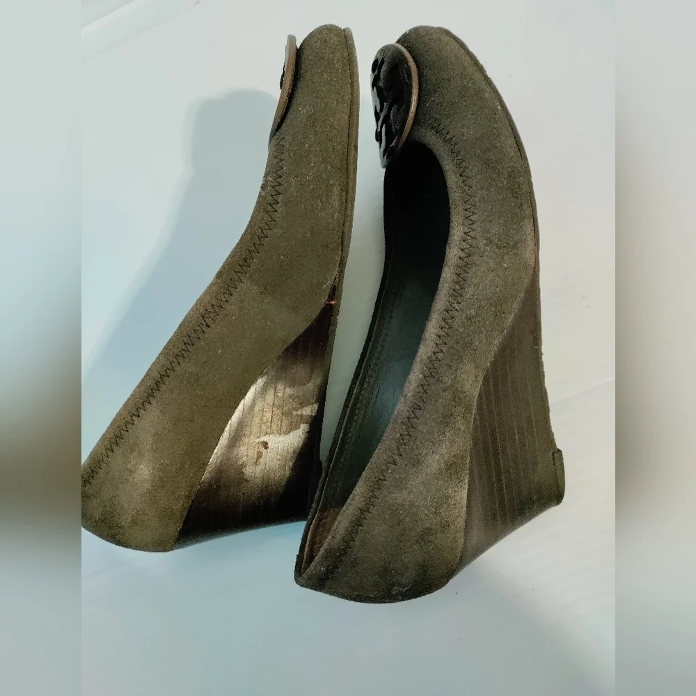 Tory Burch wedge suede pump size 6